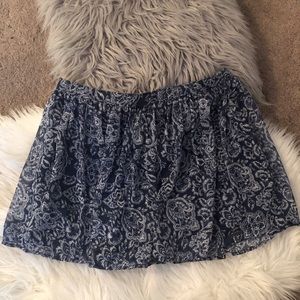 NWT Abercrombie & Fitch navy floral skirt